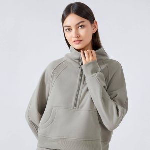 wholesale women's cropped zip up sweatshirt